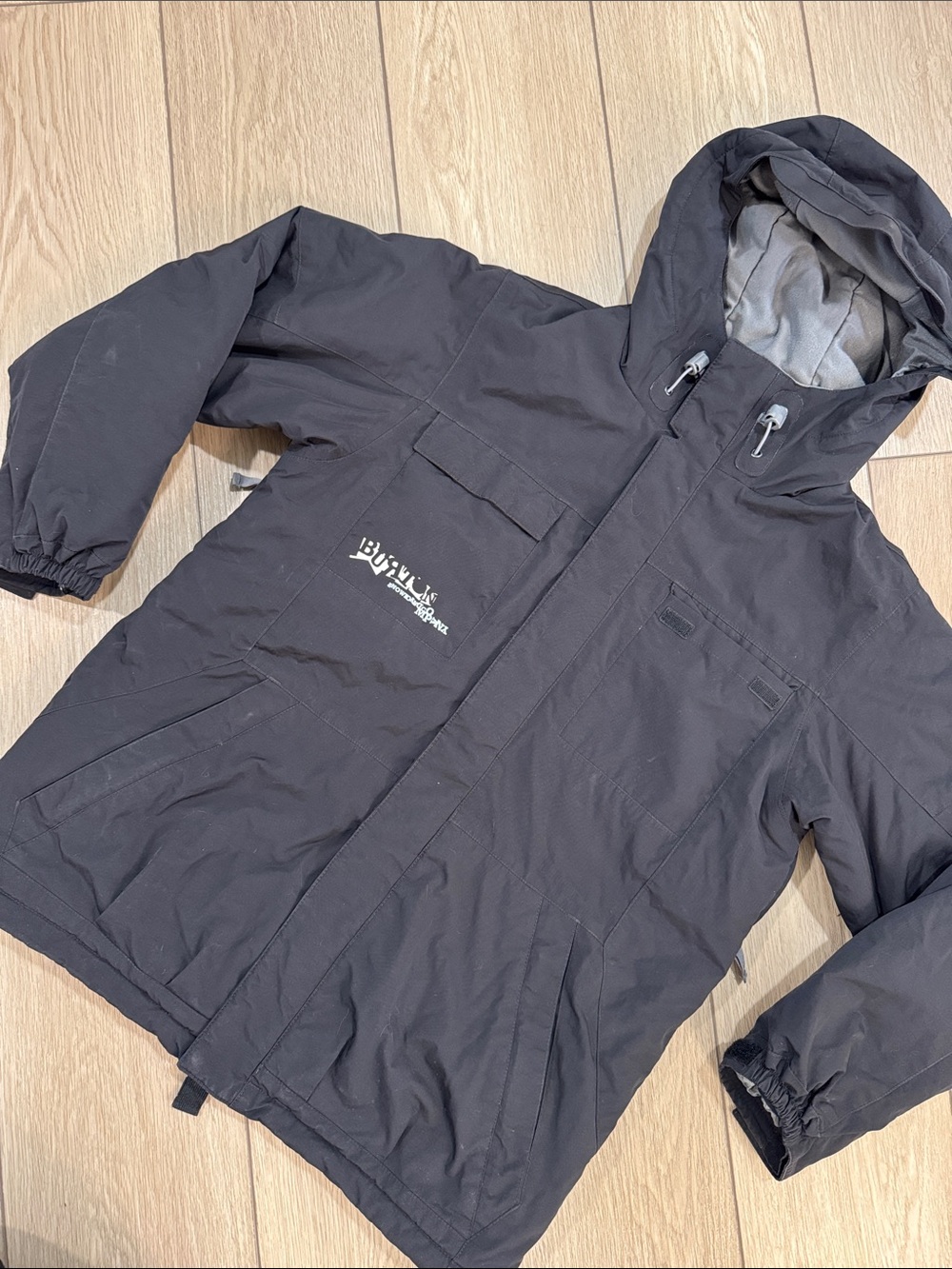 Burton Black Spellout Snow Jacket Sz Boys XL Ski Resortwear